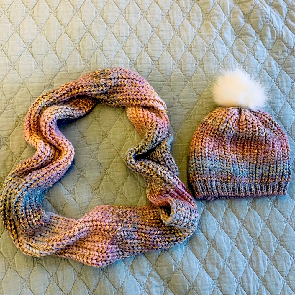 Infinity scarf and fleece lined hat bundle